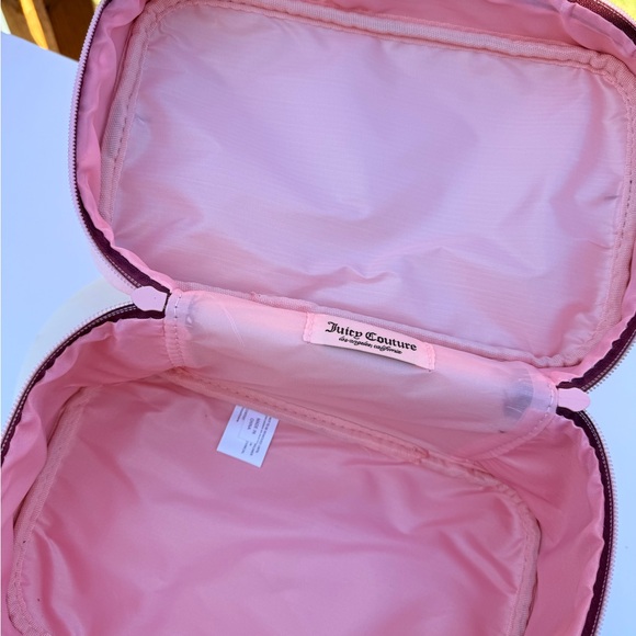 Juicy Couture Pink Velvet Cosmetic Bag-New - Picture 3 of 8